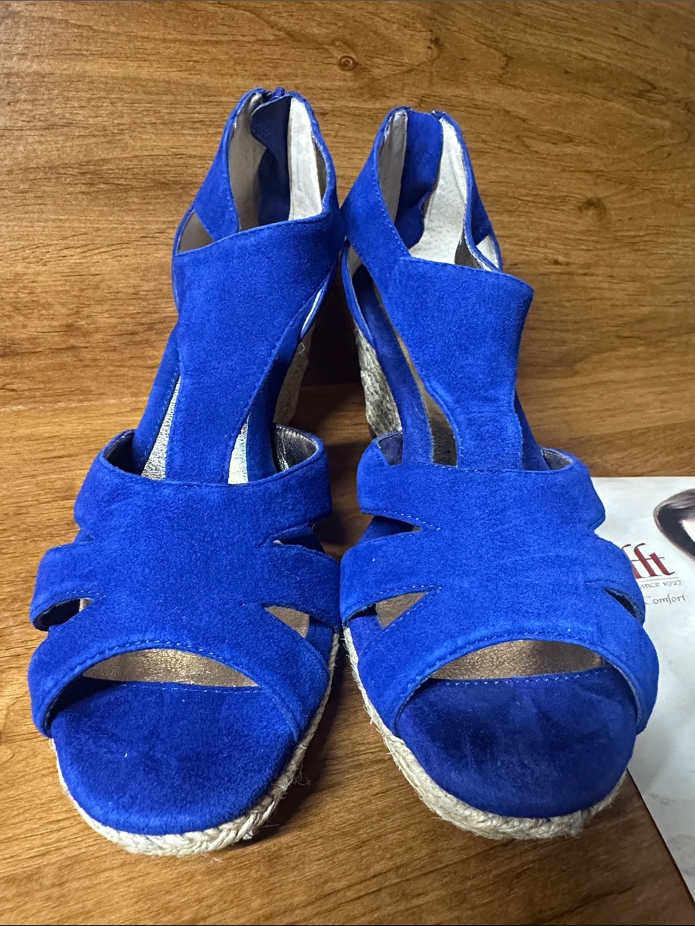 Sofft Blue Suede Wedge Sandals size 8 - Picture 3 of 6